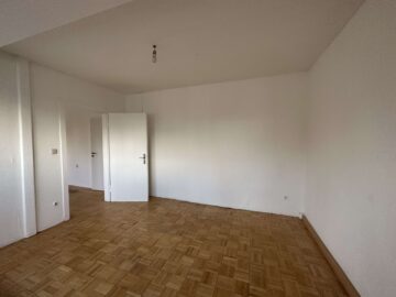 Dachgeschosswohnung in Zentraler Lage, 47798 Krefeld, Dachgeschosswohnung