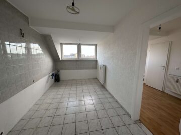 Dachgeschosswohnung in Zentraler Lage - Küche