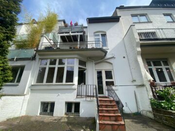 Altbaucharme in bester Lage, 47799 Krefeld, Reihenmittelhaus